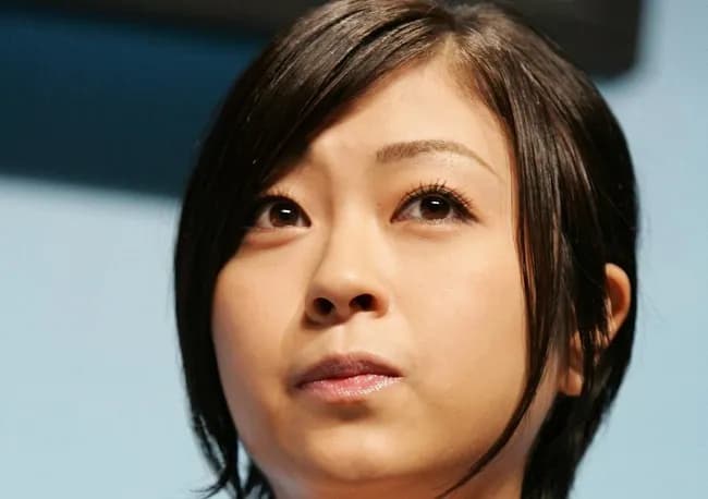 【悲報】宇多田ヒカルさん、憔悴・・・・