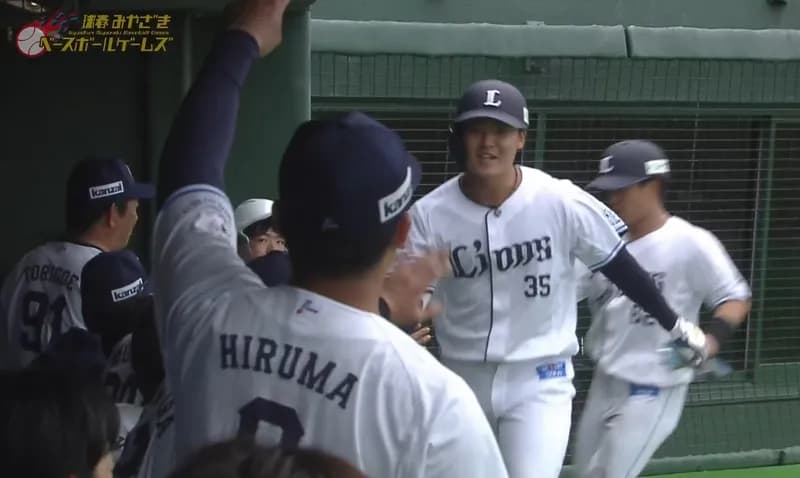 【朗報】1番センター秋山、対外試合初ホームラン！