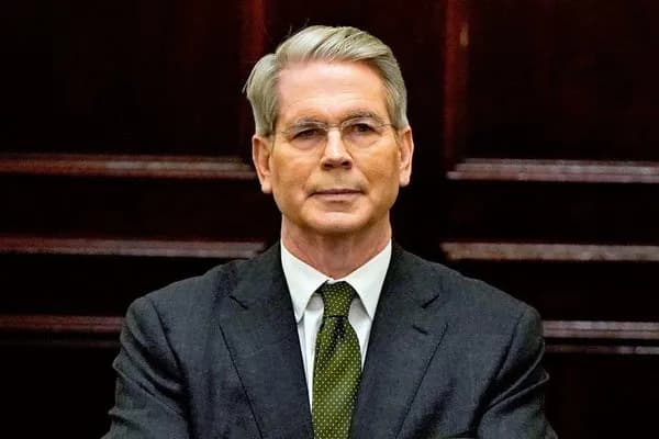 【悲報】米ベッセント財務長官「高市はこのままだとトラスの再来になってしまう」