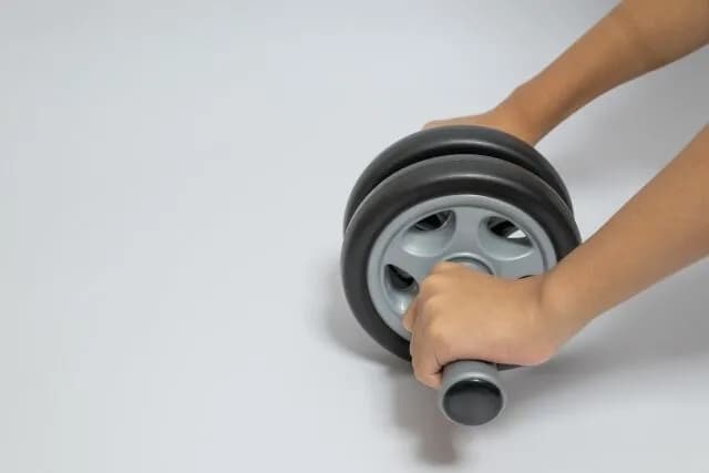 腹筋ローラーの立ちコロって