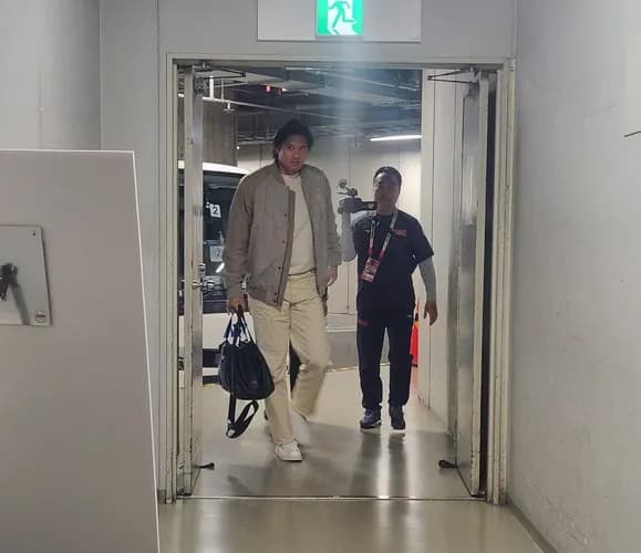 【悲報】大谷、激太りｗｗｗｗｗｗｗｗｗｗｗｗｗｗｗｗｗ