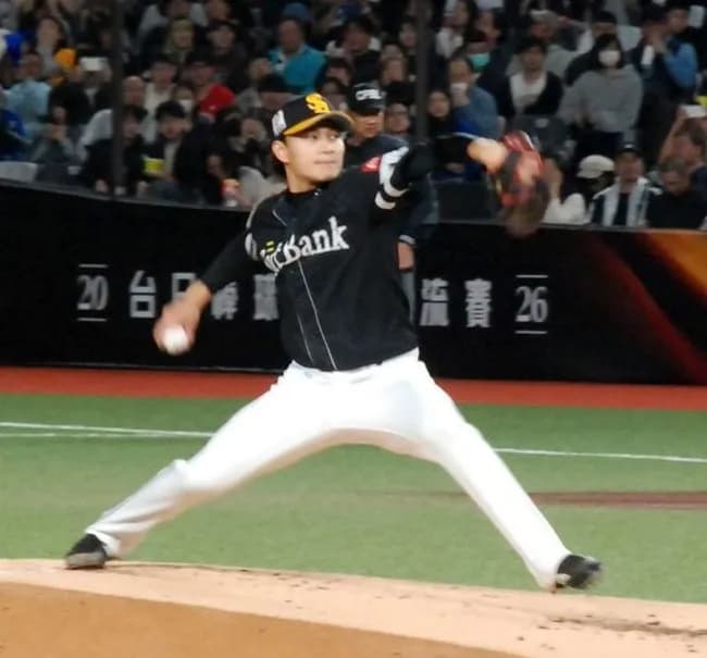 【朗報】SB徐若熙、今の時期に158キロを計測