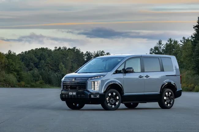 すまん、デリカD5めっちゃ乗りやすくないか？