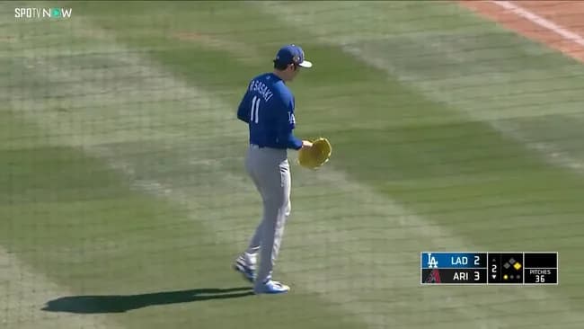 佐々木朗希って25歳までロッテにいてからMLB移籍した方がよかったんじゃない？
