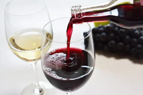 【悲報】ウェルチ大好きワイ、初ワインで絶望するｗｗｗｗｗｗｗｗｗｗｗｗｗｗｗｗ