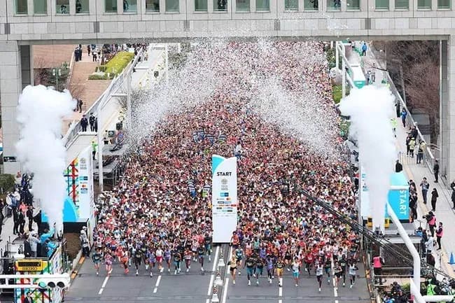 【陸上】東京マラソン　視聴者大困惑…「契約違反にならないのか？」　ペースメーカーが遅すぎて「ちゃんと仕事して」
