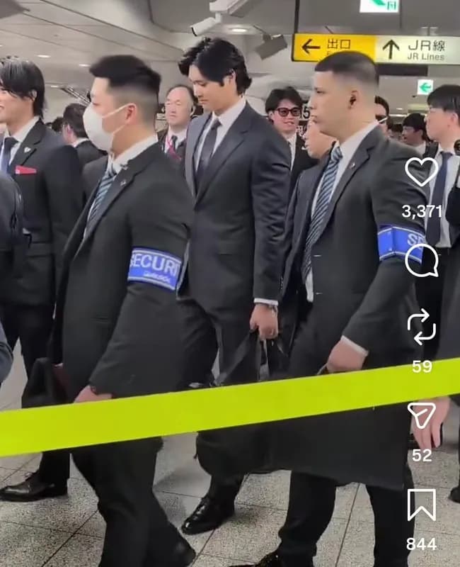 大谷の新幹線移動でめちゃめちゃいかついボディーガードが数人で警護