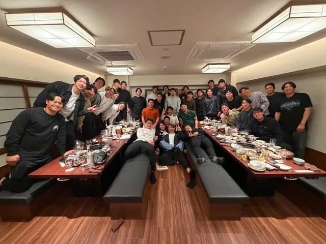 侍ジャパン焼肉決起集会　最年長の菅野がお支払い