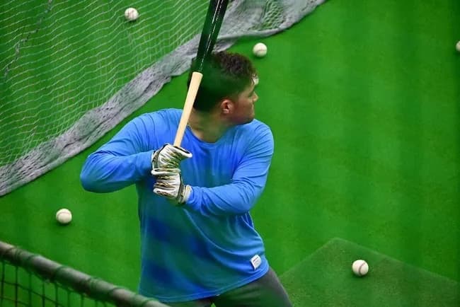 巨人 リチャードがキャンプ打ち上げ翌日に振り込み「いてもたってもいられなくて」