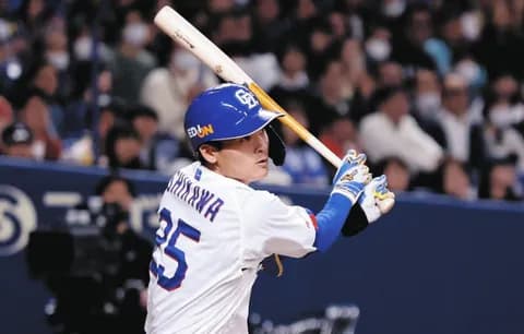 【中日】石川昂弥、満塁走者一掃タイムリー！ 代打で右方向へ一閃！！