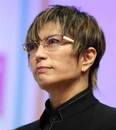 【悲報】GACKT「スタッフが『金メダルで2000万円すごーい』と。ゾッとした。『たった2000万円』だろ」