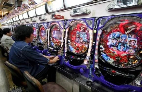 【疑問】実際パチンコで、生活費稼げてるやつっているの？ｗｗｗｗｗｗ