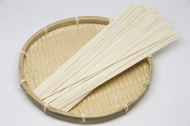 うどんって乾麺より冷凍が美味いよな