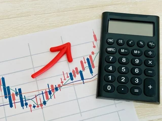 弊社の株価ワイが入社してから9倍以上になってる