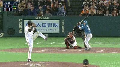 【巨人対日本ハムオープン戦】引退試合の長野久義、9回表からライトの守備につきライトフライをキャッチ！！！！！