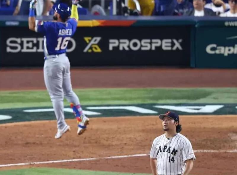 【悲報】侍ジャパン、大会初の準々決勝で敗北　屈辱のベスト8