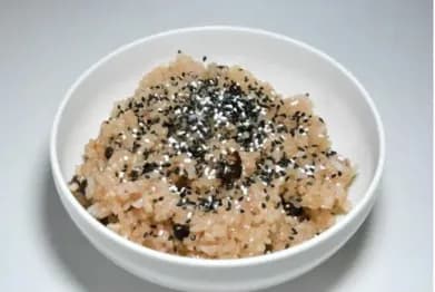 【悲報】福島県いわき市の中学校「卒業祝いの赤飯2100食を廃棄し非常用備蓄品のパンを出しました」・・・・・・