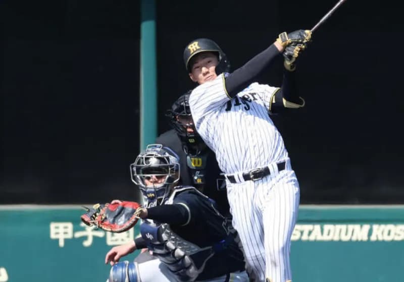 立石正広、実戦デビュー戦でいきなり左安打含む2打数1安打　ノーステップ打法はいかに