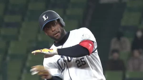 【朗報】西武カナリオ、ブリブリ長打で猛打賞！