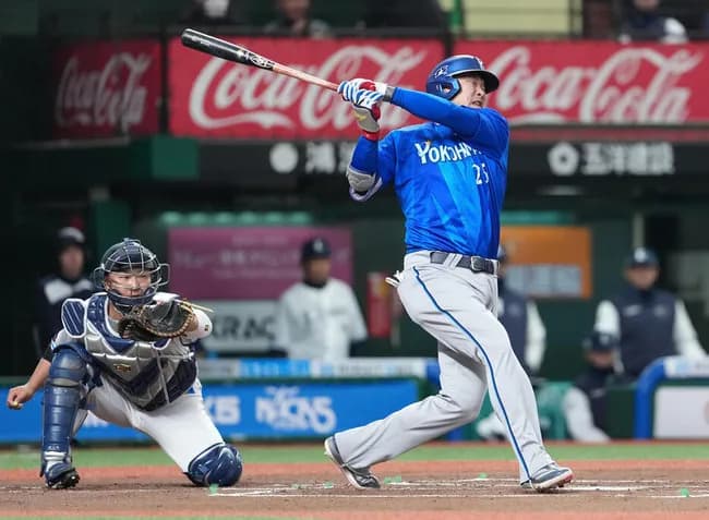 【DeNA】負傷交代の筒香嘉智は「上半身のコンディション」相川監督が説明 病院には行かず