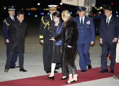 【悲報】外務省、言ってしまう「対中の為の訪米だったのに最悪のタイミングになって草」