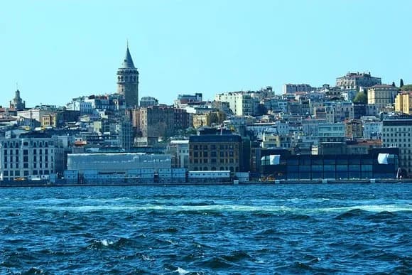 【悲報】イラン「ホルムズ海峡の通行料とるで！ー往復3億円なｗｗｗｗｗｗｗｗｗｗ」