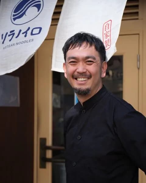 【悲報】ラーメン屋の社長さん、モスバーガーで騒いでる小学生にマジギレして炎上ｗｗｗｗｗｗｗｗ