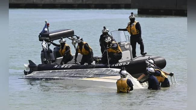 【悲報】海上保安庁「あの、波高くて危ないですよ？」 活動家「うるせ～w国家の犬がwww」