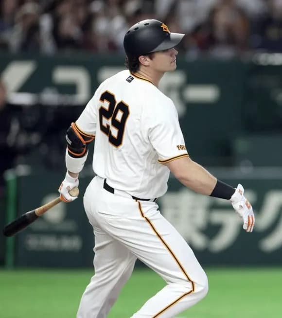 【悲報】岡田彰布「巨人はBクラスやろ、コイツが4番やって名前出てこうへんもん」ｗｗｗｗｗｗｗ