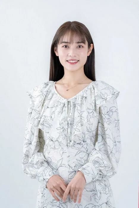 もう中学生（43）と結婚したタレント（32）が美人すぎると判明