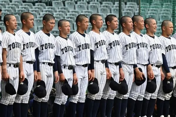 高校球児「このままじゃダメだ…何かを変えないと」→丸刈りにする