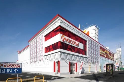 【悲報】パチンコ業界「キャッシュレス化します！なお手数料5%は利用者負担です」ｗｗｗｗｗｗｗｗｗｗ