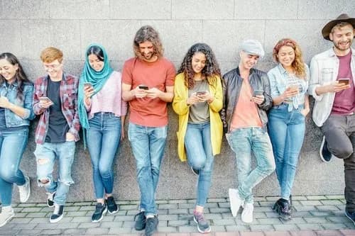 【悲報】Z世代さん、陰で「若害」と呼ばれてガチで嫌われまくっていたｗｗｗｗｗｗｗｗｗｗ