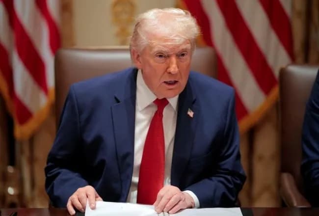 【老報】トランプ「イランから米国へタンカー30隻分の石油をプレゼントすると連絡があった」