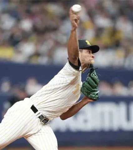 阪神　モレッタが3者連続三振で魅せる　宝刀「逆スラ」も披露　「前の試合から修正できた」