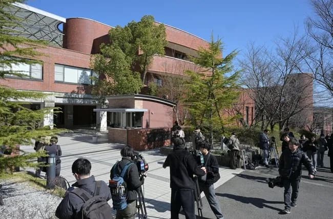 同志社国際高校、抗議活動への参加をお願いする文章を研修旅行のしおりに掲載していた。