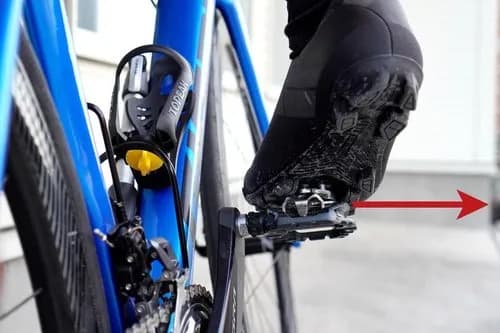 【動画】逆走タクシーさん、罠に引っかかりガチで大破してしまうｗｗｗｗｗｗｗｗｗｗ