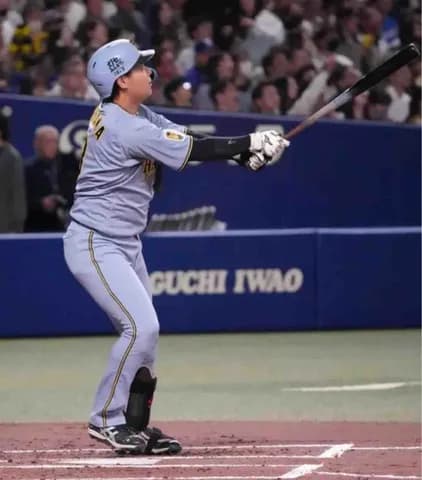 【阪神】12球団最速10勝、クリーンアップ今季初のアーチそろい踏み　５カード連続勝ち越し