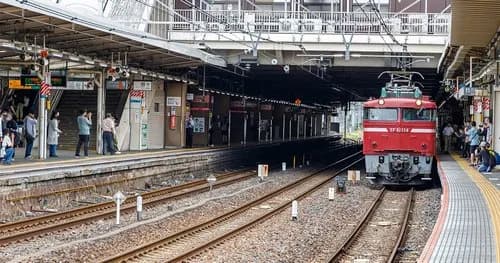 【悲報】電車オタクさん←きもい、車オタクさん←かっこいい←この風潮ｗｗｗｗｗｗｗｗｗｗ
