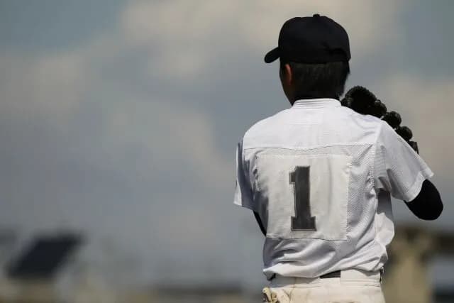 プロ野球の背番号って奇数の方がええよな