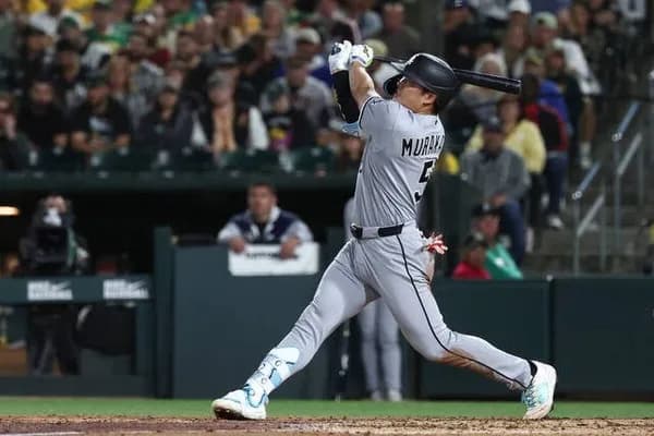 村上宗隆、2試合連続ホームラン＆3四球　出塁率.391 OPS.913