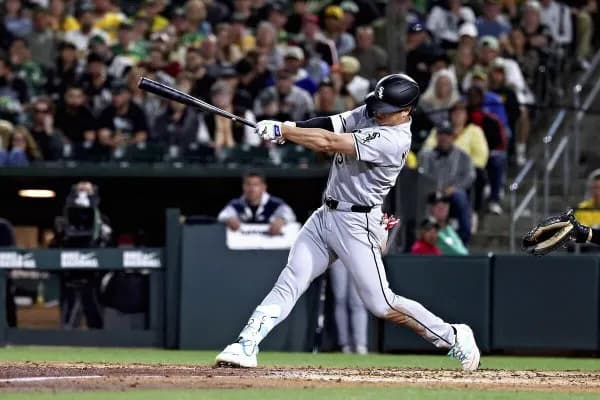 村上宗隆(ホ) 打率.209(67-14) 7本塁打 14打点 20四球29三振 出塁率.386 OPS.908←率直な感想ｗｗｗｗｗｗｗｗｗｗ