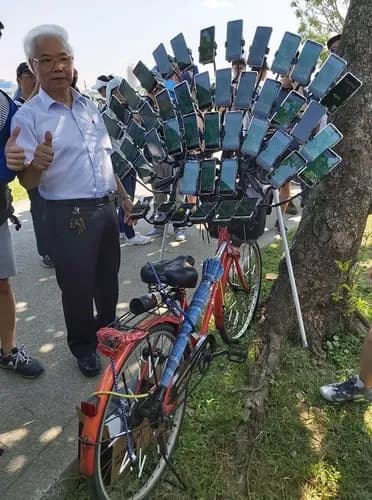 【悲報】ポケモンGO大会の優勝者さん、嬉しすぎてヘッドセットをぶん投げた結果ｗｗｗｗｗｗｗｗｗｗ