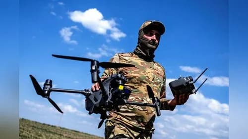 【悲報】軍事大国ロシアさん、ウクライナのドローン部隊に逆に蹂躙されてしまうｗｗｗｗｗｗｗｗｗｗ