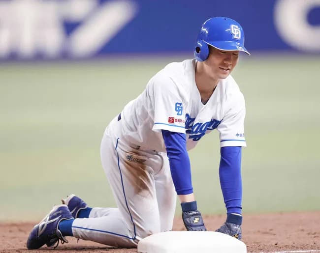 中日尾田「冷静に考えれば、走るべきではなかった」