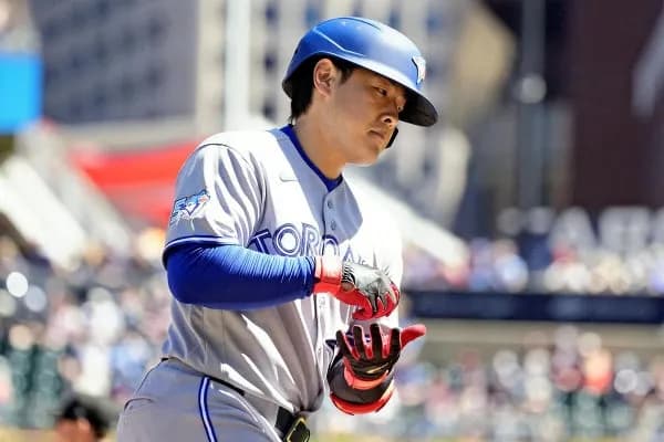 ワイ「日本で40本打った事ない岡本がメジャーで打てるわけない、速球に弱い村上が日本みたいに打てるわけない」
