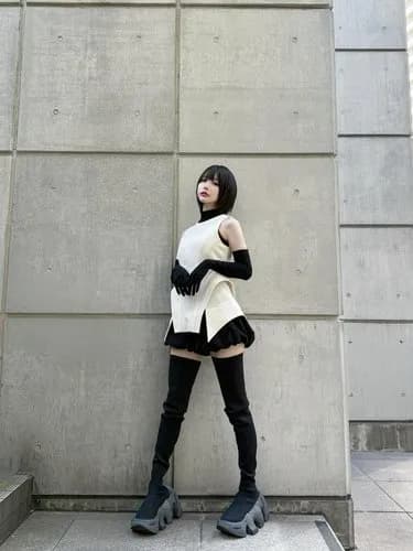 【爆笑】あのちゃんさん、ミニスカ姿でスタイル抜群なのに足元がヤバすぎるwwwwwwwwww