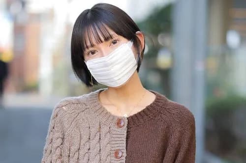 【悲報】全裸シャンパンタワーの丸の内OLレイナさん、「ビジネスチャンス狙い」で率先して脱いでいたｗｗｗｗｗｗｗｗｗｗ