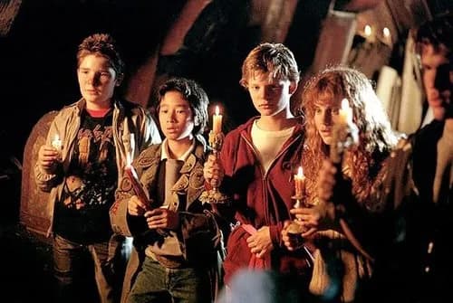【朗報】『グーニーズ』さん、40年ぶり続編決定で金曜ロードショーに帰ってくるｗｗｗｗｗｗｗｗｗｗ
