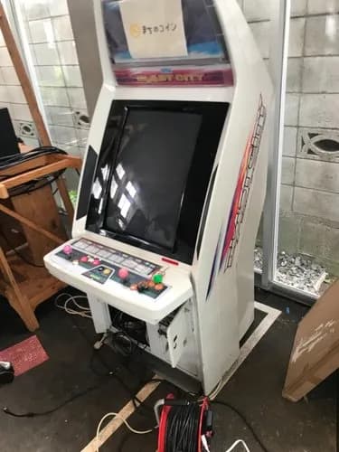 【爆笑】ゲーセンでDQNに絡まれたチー牛さん、ガチで返り討ちにしてしまうｗｗｗｗｗｗｗｗｗｗ